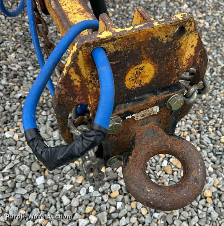 image for item DV1952 1994 Vermeer 1250BC wood chipper