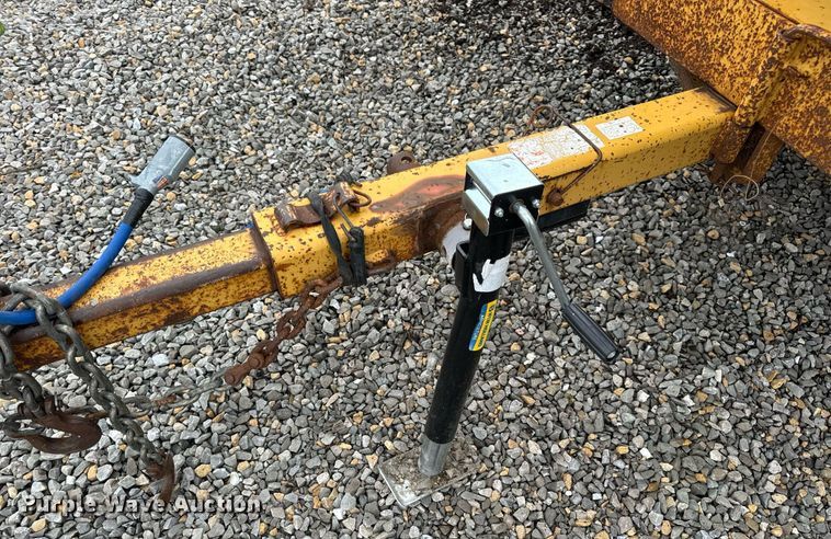 image for item DV1952 1994 Vermeer 1250BC wood chipper