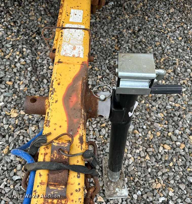 image for item DV1952 1994 Vermeer 1250BC wood chipper