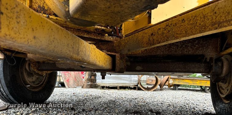 image for item DV1952 1994 Vermeer 1250BC wood chipper