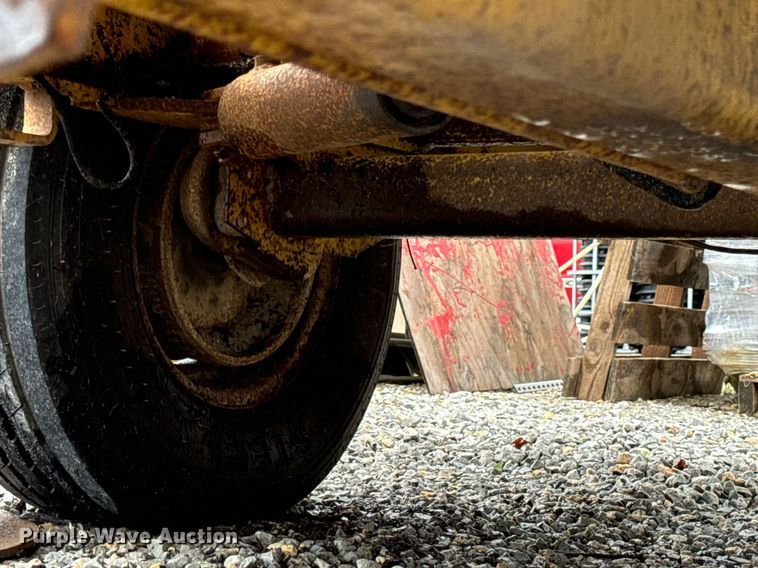 image for item DV1952 1994 Vermeer 1250BC wood chipper