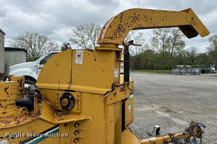 image for item DV1952 1994 Vermeer 1250BC wood chipper