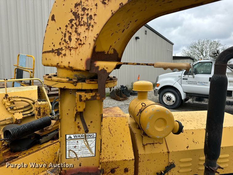 image for item DV1952 1994 Vermeer 1250BC wood chipper