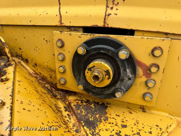 image for item DV1952 1994 Vermeer 1250BC wood chipper