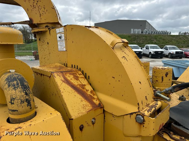 image for item DV1952 1994 Vermeer 1250BC wood chipper