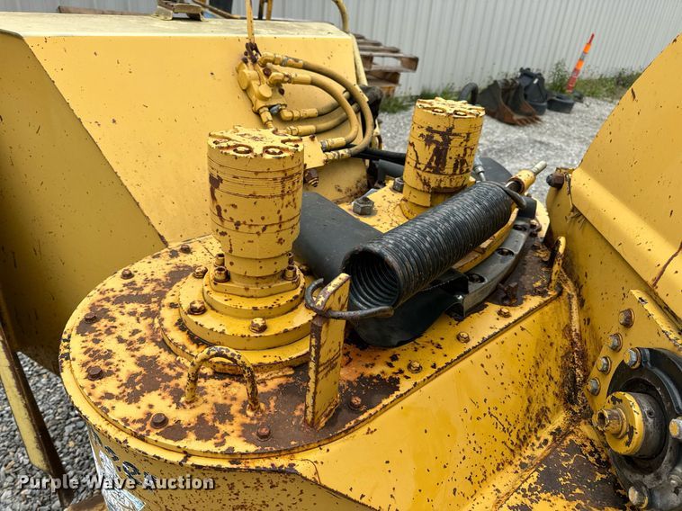 image for item DV1952 1994 Vermeer 1250BC wood chipper