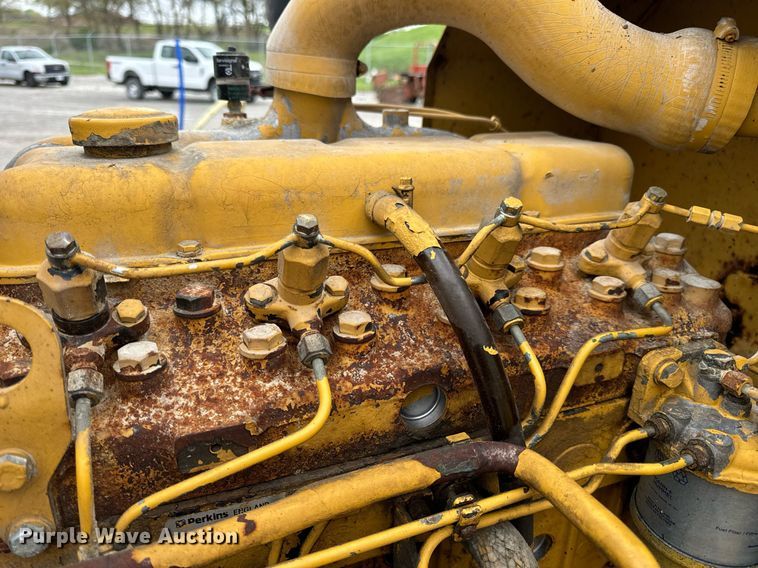 image for item DV1952 1994 Vermeer 1250BC wood chipper