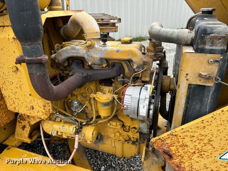 image for item DV1952 1994 Vermeer 1250BC wood chipper