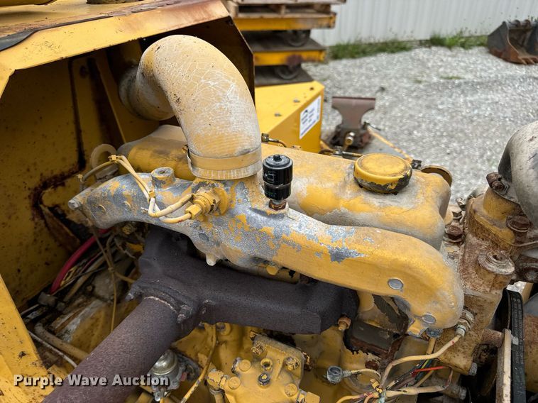 image for item DV1952 1994 Vermeer 1250BC wood chipper