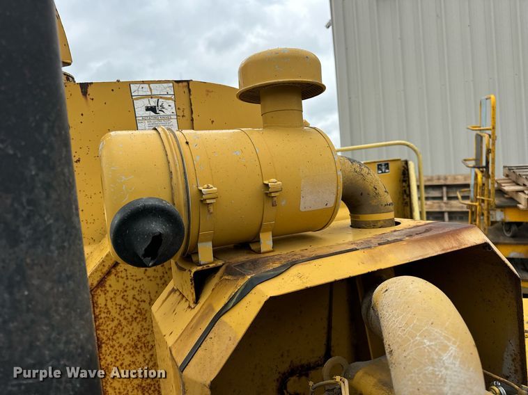 image for item DV1952 1994 Vermeer 1250BC wood chipper