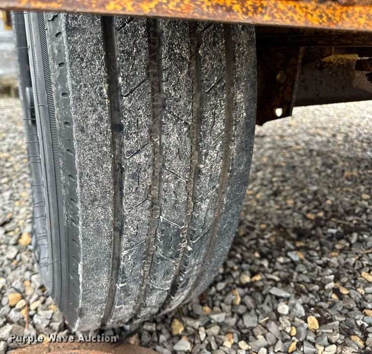 image for item DV1952 1994 Vermeer 1250BC wood chipper