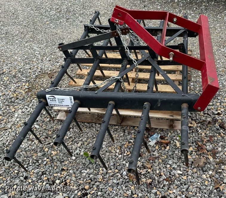 image for item DV1953 Spike tooth harrow