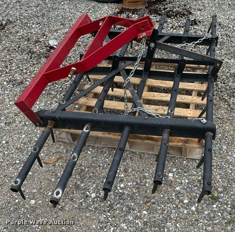 image for item DV1953 Spike tooth harrow