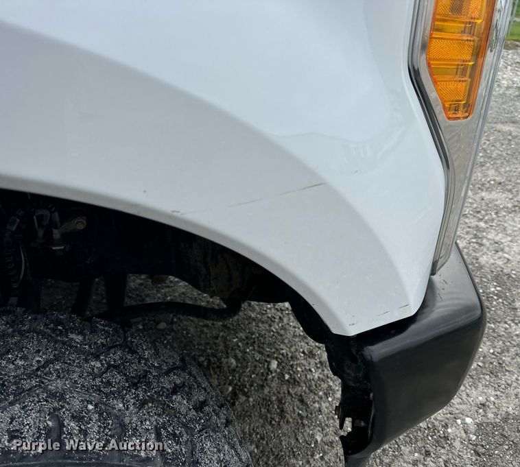 image for item DV1954 2017 Ford F250 Super Duty XL SuperCab pickup truck