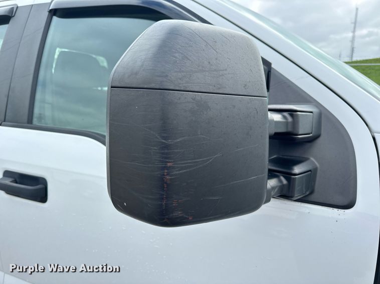 image for item DV1954 2017 Ford F250 Super Duty XL SuperCab pickup truck