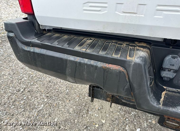 image for item DV1954 2017 Ford F250 Super Duty XL SuperCab pickup truck