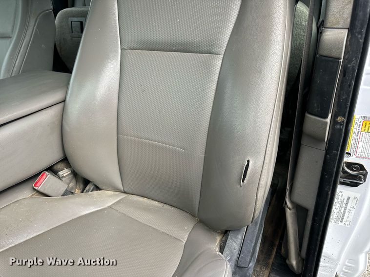 image for item DV1954 2017 Ford F250 Super Duty XL SuperCab pickup truck