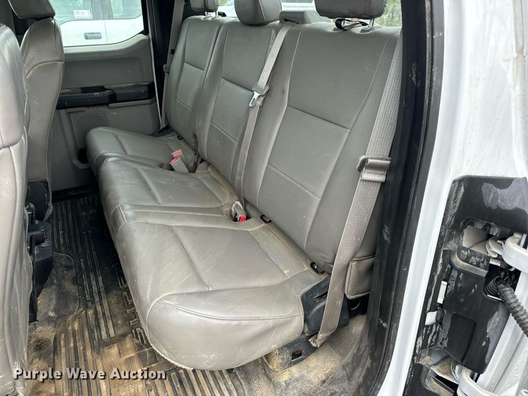 image for item DV1954 2017 Ford F250 Super Duty XL SuperCab pickup truck