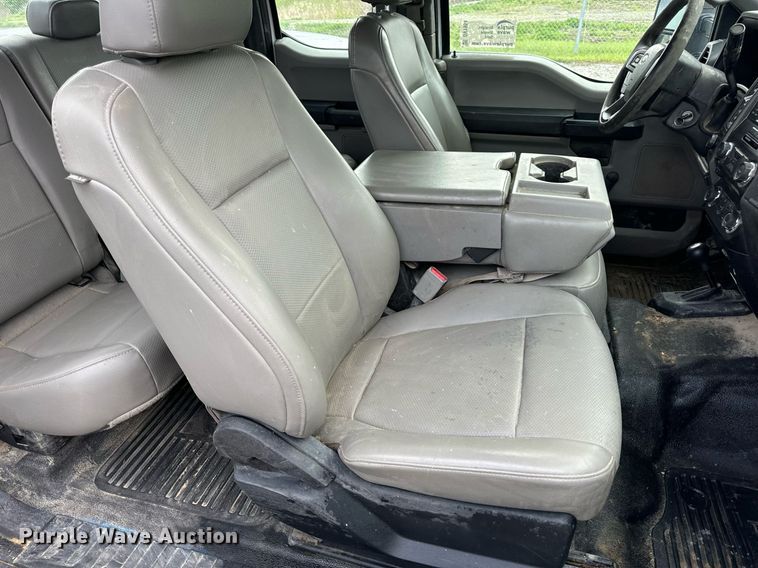 image for item DV1954 2017 Ford F250 Super Duty XL SuperCab pickup truck