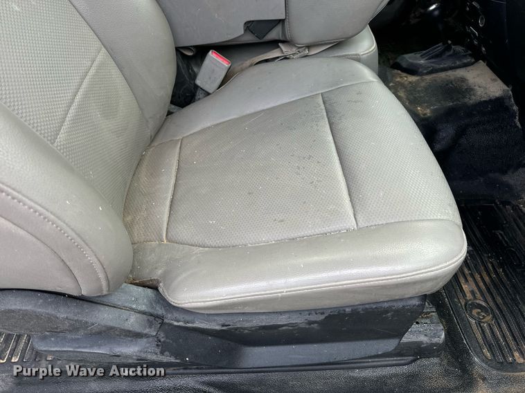 image for item DV1954 2017 Ford F250 Super Duty XL SuperCab pickup truck