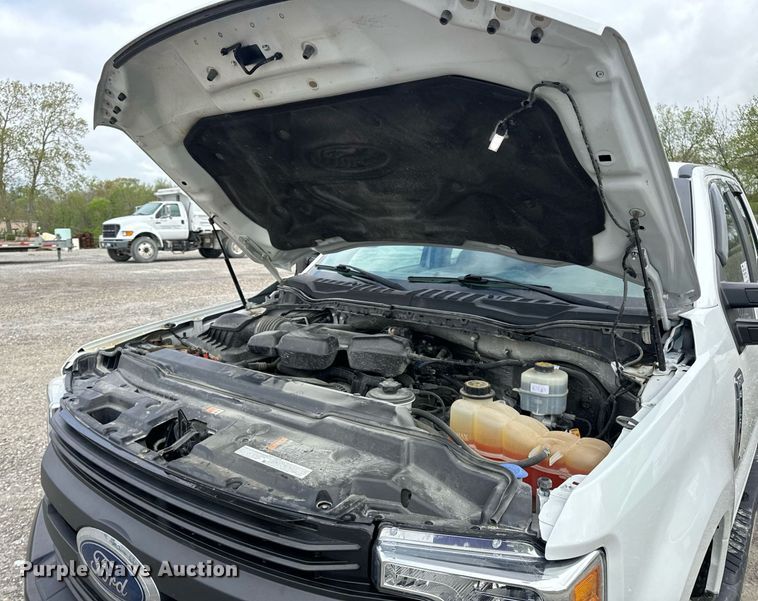 image for item DV1954 2017 Ford F250 Super Duty XL SuperCab pickup truck