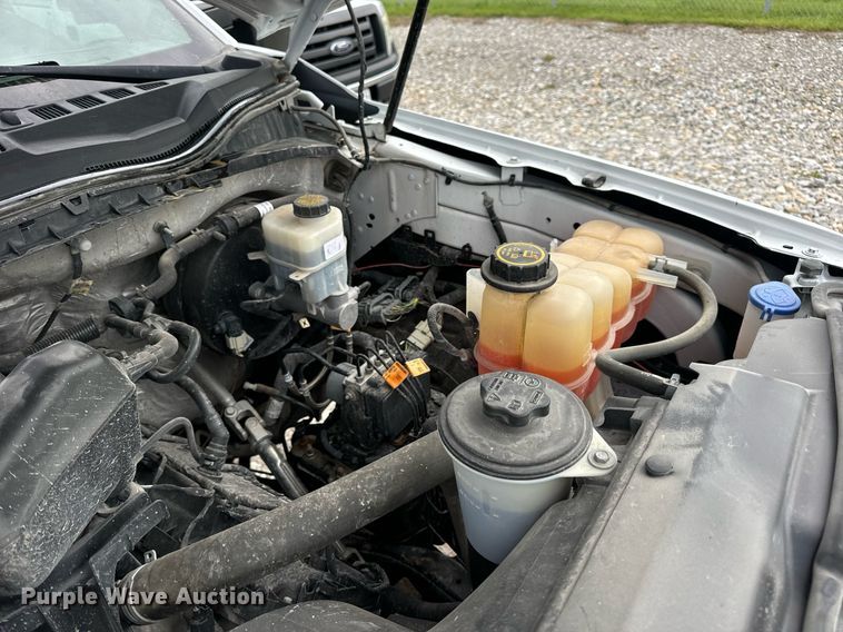 image for item DV1954 2017 Ford F250 Super Duty XL SuperCab pickup truck