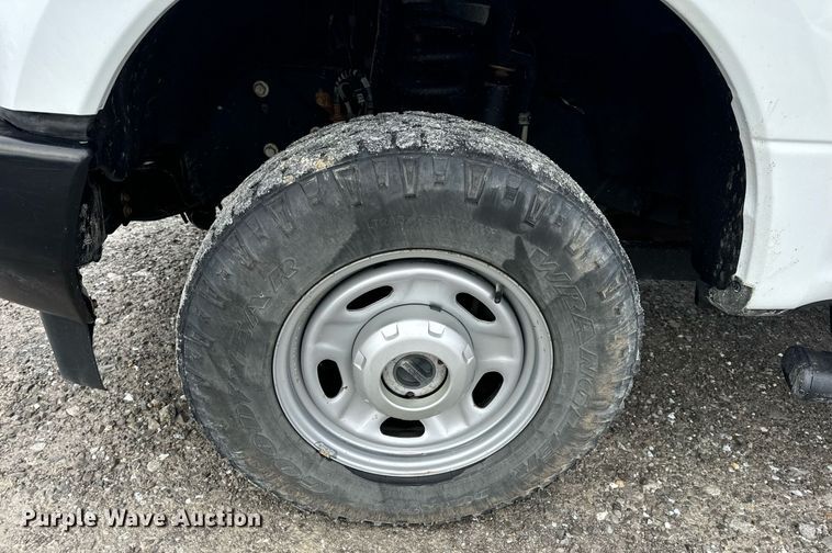 image for item DV1954 2017 Ford F250 Super Duty XL SuperCab pickup truck