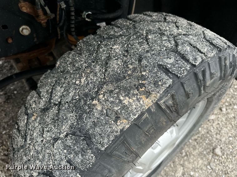 image for item DV1954 2017 Ford F250 Super Duty XL SuperCab pickup truck