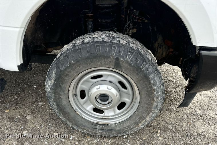 image for item DV1954 2017 Ford F250 Super Duty XL SuperCab pickup truck