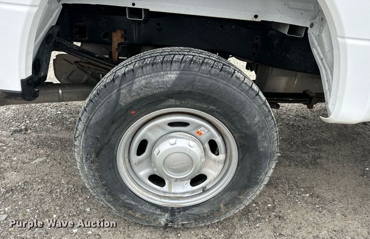 image for item DV1954 2017 Ford F250 Super Duty XL SuperCab pickup truck