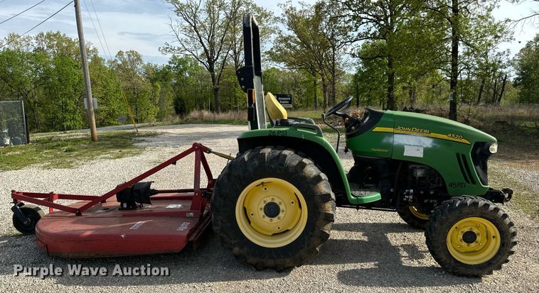 image for item DV1967 2009 John Deere 4520 MFWD tractor
