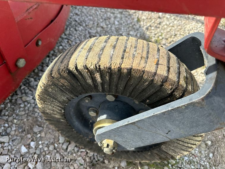 image for item DV1967 2009 John Deere 4520 MFWD tractor