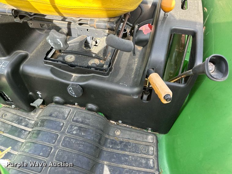 image for item DV1967 2009 John Deere 4520 MFWD tractor