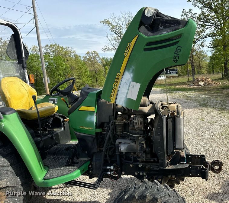 image for item DV1967 2009 John Deere 4520 MFWD tractor