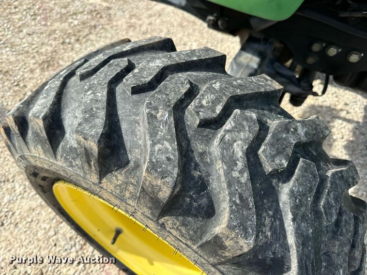 image for item DV1967 2009 John Deere 4520 MFWD tractor