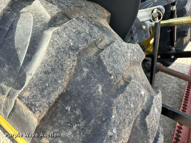 image for item DV1967 2009 John Deere 4520 MFWD tractor