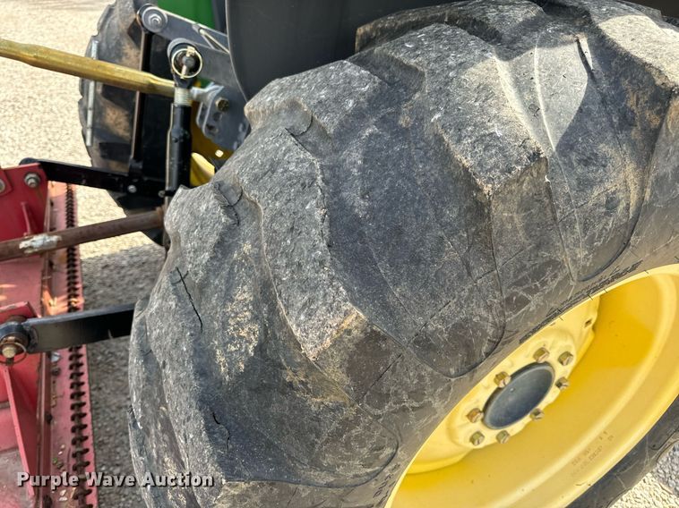 image for item DV1967 2009 John Deere 4520 MFWD tractor