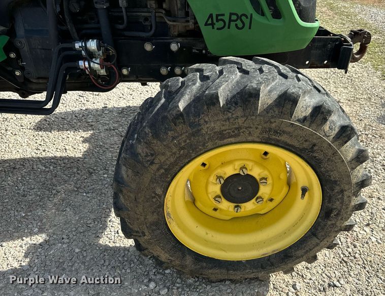 image for item DV1967 2009 John Deere 4520 MFWD tractor