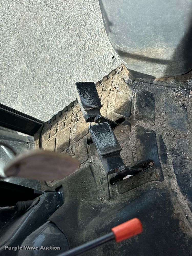 image for item DV1968 2013 Massey Ferguson 1648 MFWD tractor