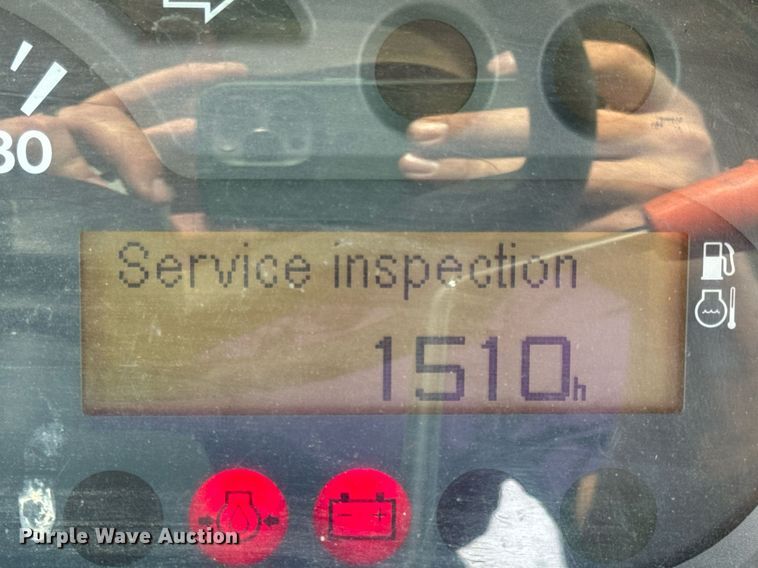 image for item DV1968 2013 Massey Ferguson 1648 MFWD tractor