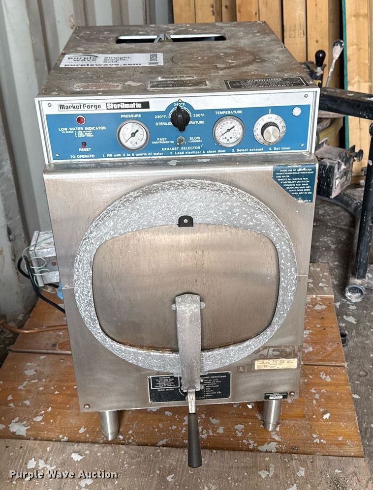 image for item DV2506 1990 Market Forge STM-EL autoclave