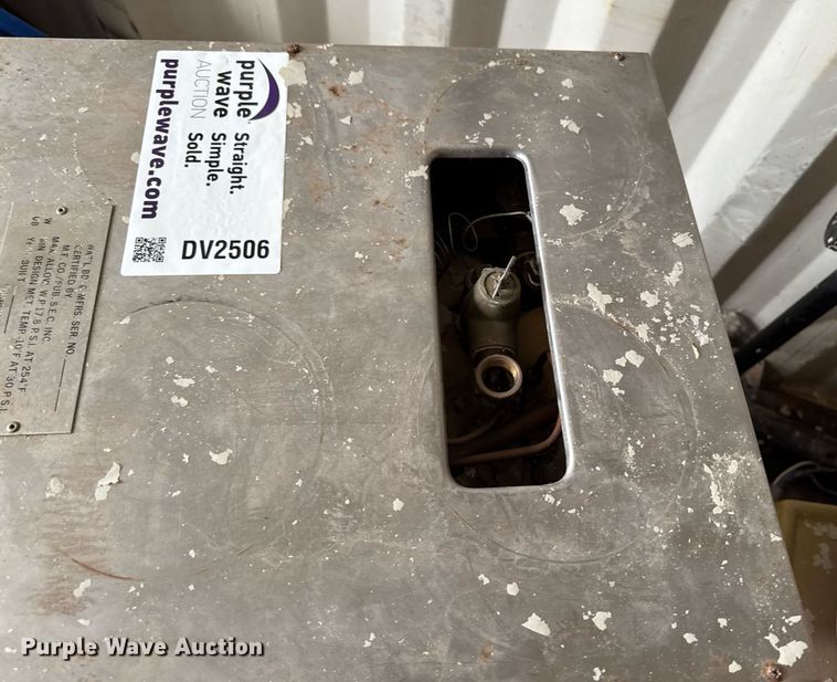 image for item DV2506 1990 Market Forge STM-EL autoclave