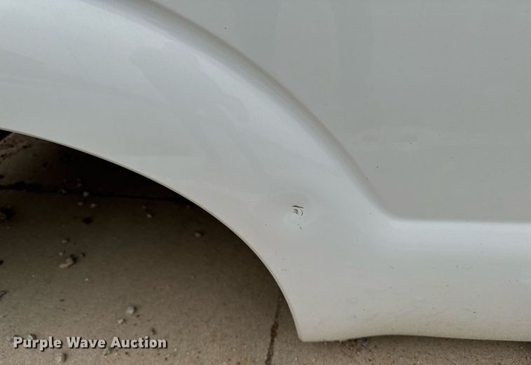 image for item DV2510 2012 Ford F250 pickup truck bed