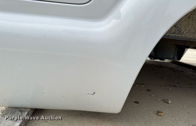 image for item DV2510 2012 Ford F250 pickup truck bed