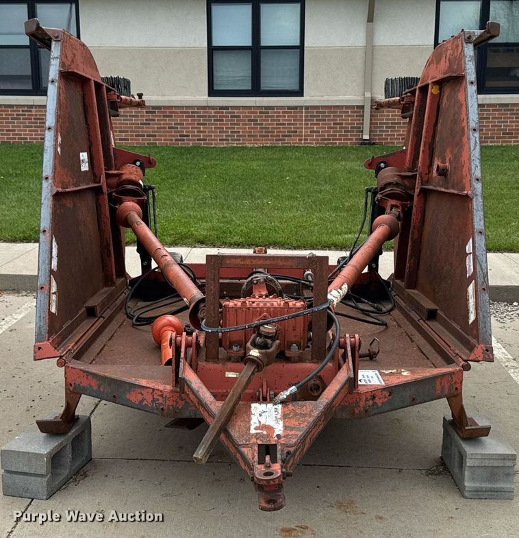 image for item DV2511 Rhino batwing rotary mower