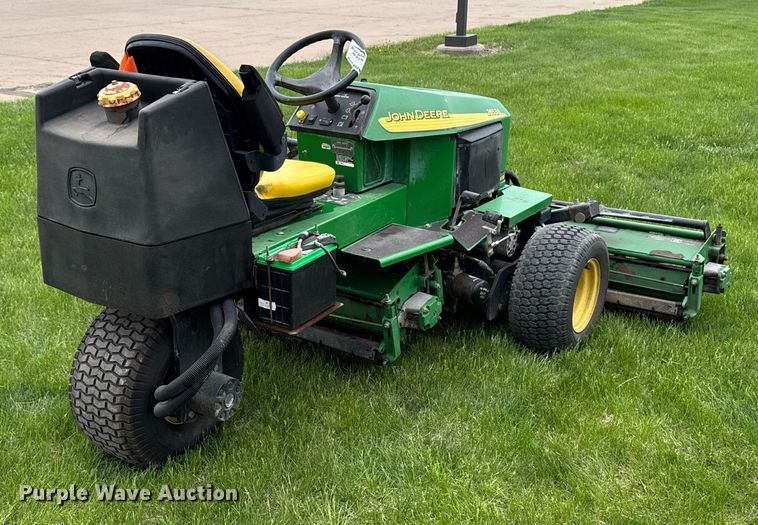 image for item DV2514 John Deere 2653A reel mower