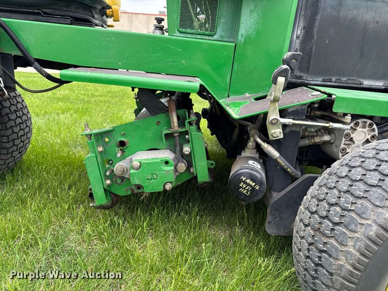 image for item DV2514 John Deere 2653A reel mower