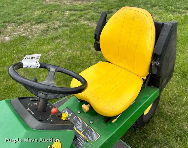 image for item DV2514 John Deere 2653A reel mower