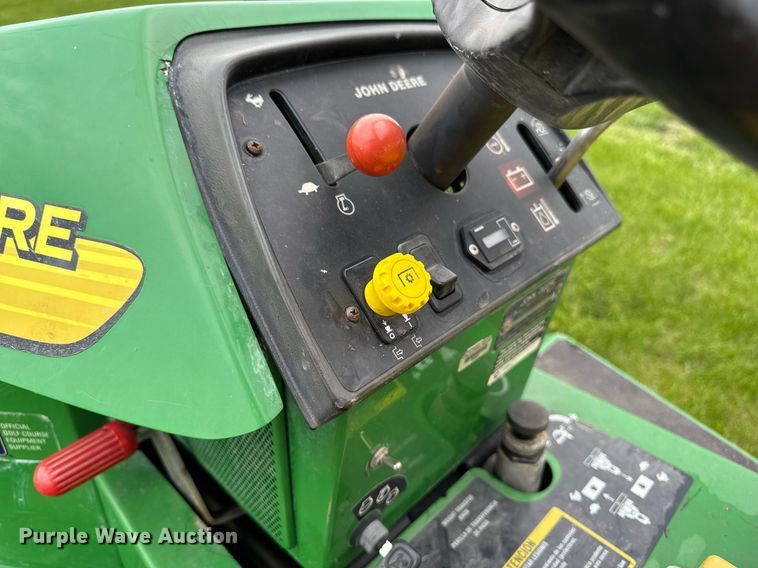 image for item DV2514 John Deere 2653A reel mower