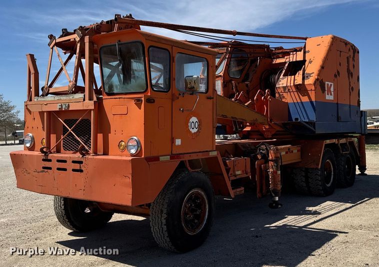 image for item DV2534 Koehring 64-607 CC crane